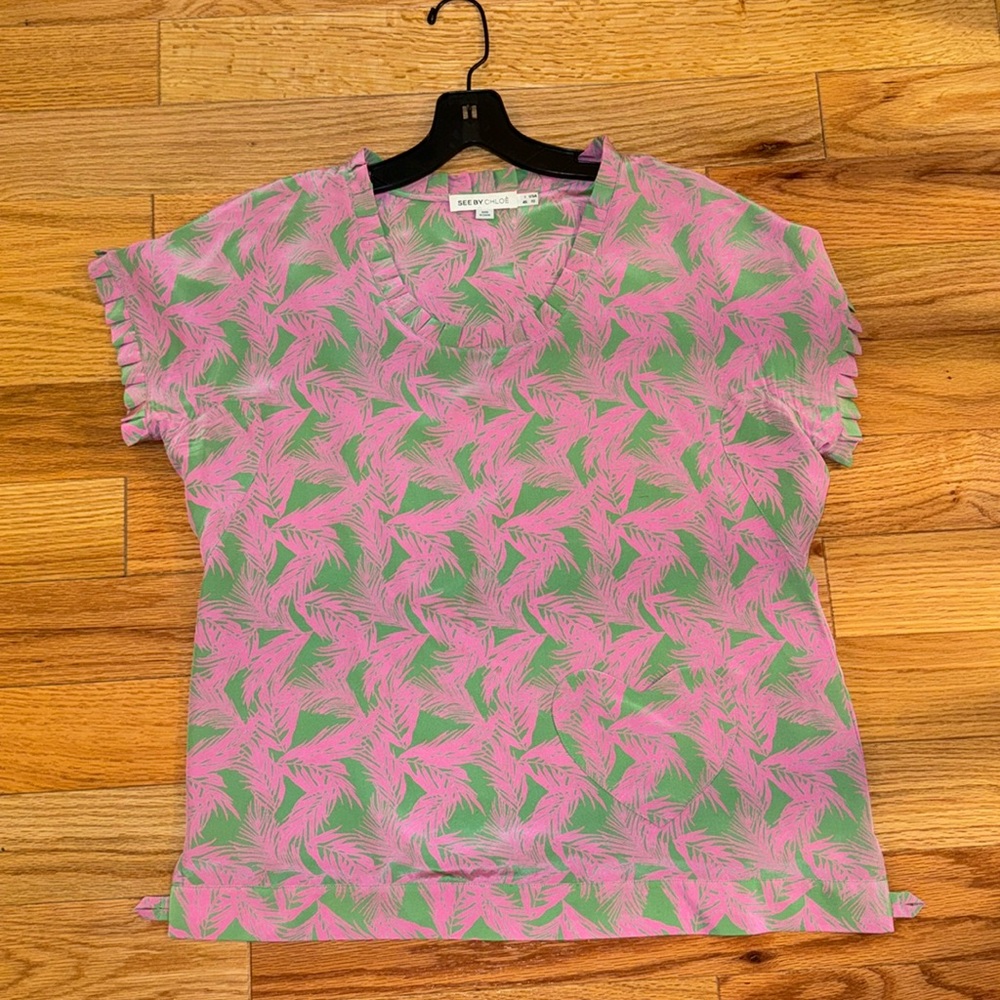 See by Chloe women’s blouse short sleeves in pink and green size 10 heart pocket